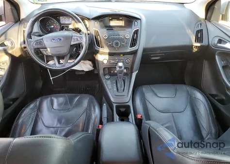 2016 Ford Focus Se z USA, uszkodzony, nr VIN 1FADP3F2XGL200812